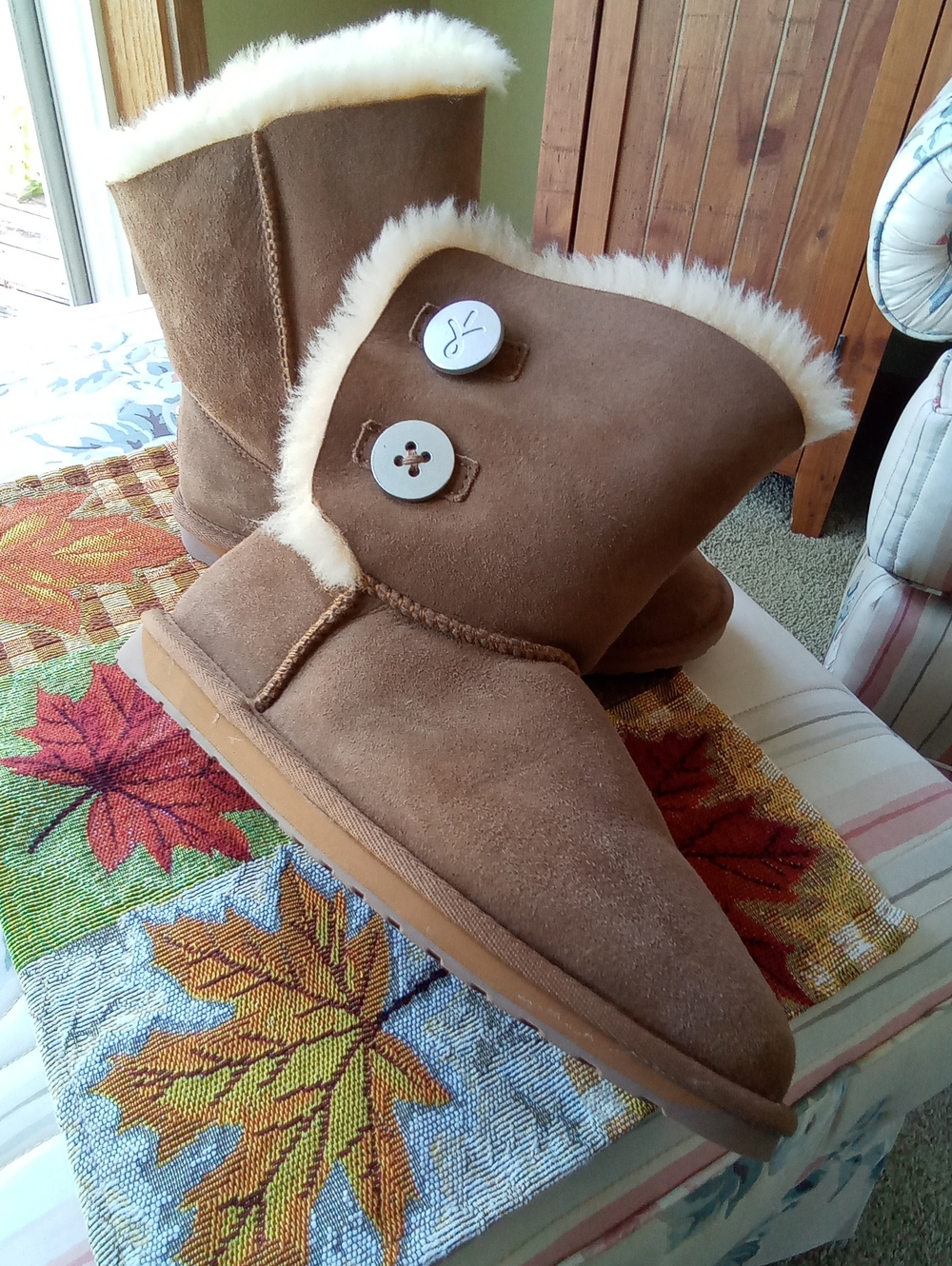 Emu Australia Genuine Suede Boots with 100% Austalian Sheepskin Lining